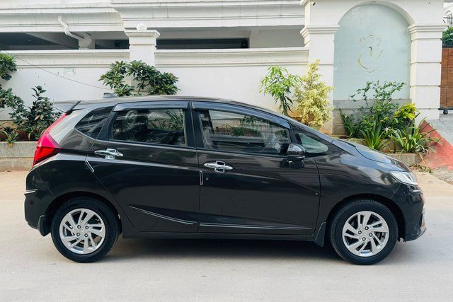 Honda Jazz ZX CVT Second-hand 2022 Honda Jazz ZX CVT for sale in Hyderabad