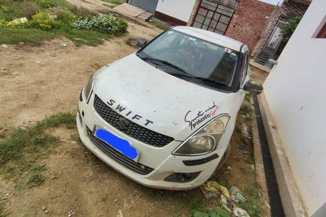 Maruti Suzuki Swift VXI Second-hand 2013 Maruti Suzuki Swift VXI for sale in Etah