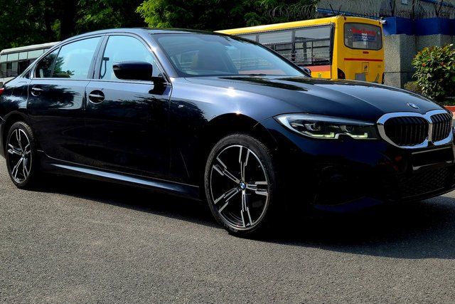 BMW 3 Series Long Wheelbase 330Li M Sport First Edition Second-hand 2021 BMW 3 Series Long Wheelbase 330Li M Sport First Edition for sale in New Delhi