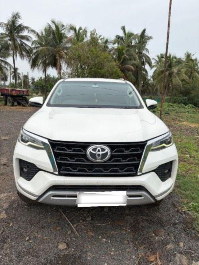 Toyota Fortuner 2.8 4WD AT Second-hand 2021 Toyota Fortuner 2.8 4WD AT for sale in Palakol