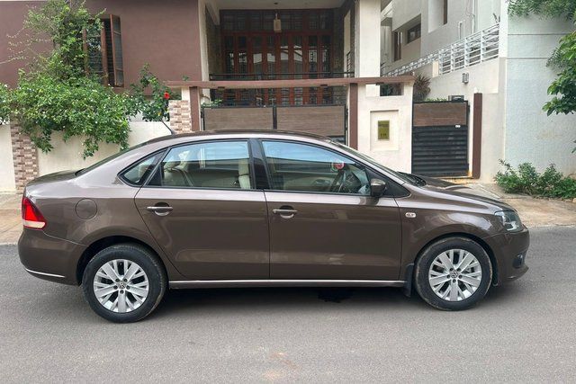 Second-hand 2015 Volkswagen Vento 1.2 TSI Comfortline AT for sale in Bangalore