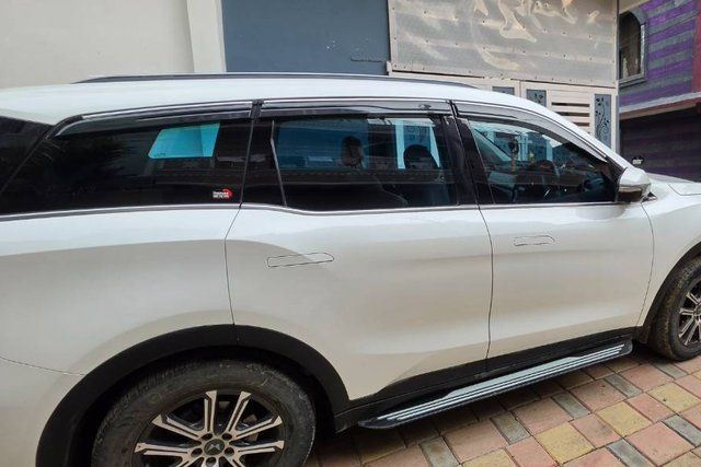 Mahindra XUV700 AX7 Diesel AT BSVI Second-hand 2022 Mahindra XUV700 AX7 Diesel AT BSVI for sale in Bhopal
