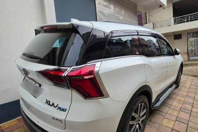 Second-hand 2022 Mahindra XUV700 AX7 Diesel AT BSVI for sale in Bhopal