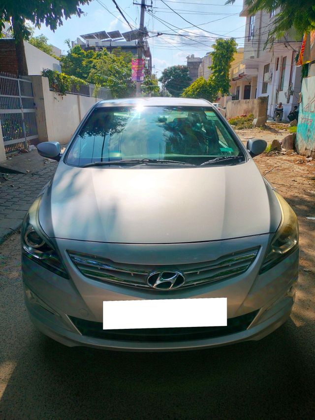 Hyundai Verna 1.6 CRDi SX Second-hand 2016 Hyundai Verna 1.6 CRDi SX for sale in Jaipur