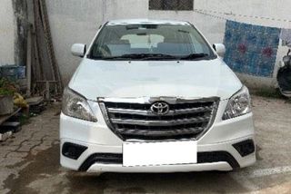Used 2.5 G (Diesel) 7 Seater BS III