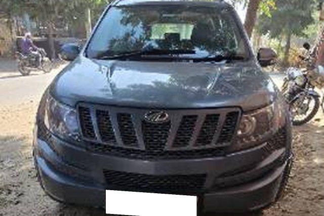 Mahindra XUV500 W6 2WD Second-hand 2014 Mahindra XUV500 W6 2WD for sale in Kishangarh