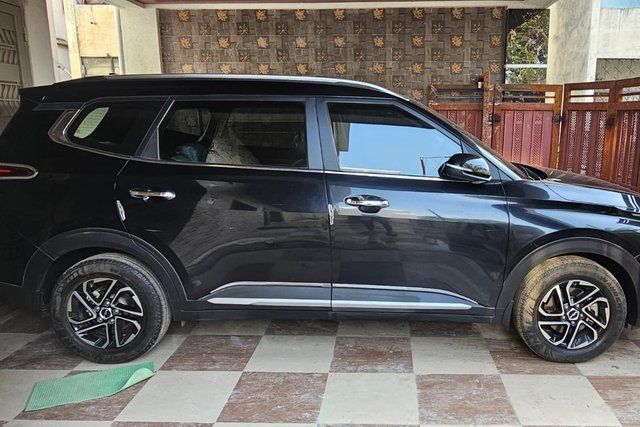 Kia Carens Luxury Turbo 2022-2023 Second-hand 2022 Kia Carens Luxury Turbo 2022-2023 for sale in Nashik