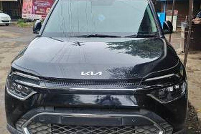 Second-hand 2022 Kia Carens लक्ज़री प्लस टर्बो 2022-2023 for sale in Nashik
