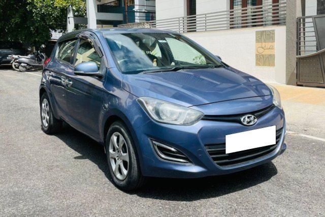 Second-hand 2014 Hyundai i20 Magna Optional 1.4 CRDi for sale in Bangalore