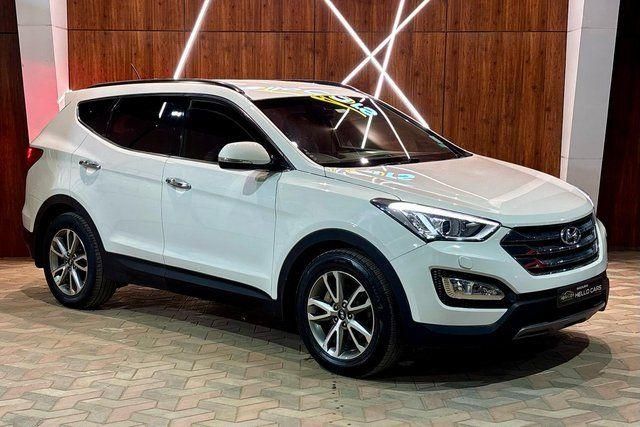 Hyundai Santa Fe 4WD AT Second-hand 2015 Hyundai Santa Fe 4WD AT for sale in Madurai