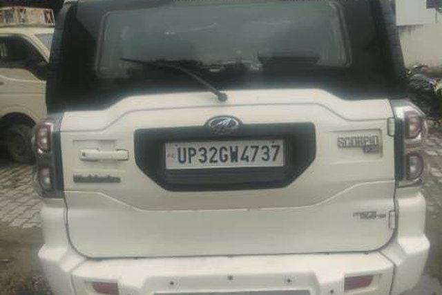 Mahindra Scorpio 1.99 S10 Second-hand 2016 Mahindra Scorpio 1.99 S10 for sale in Gonda