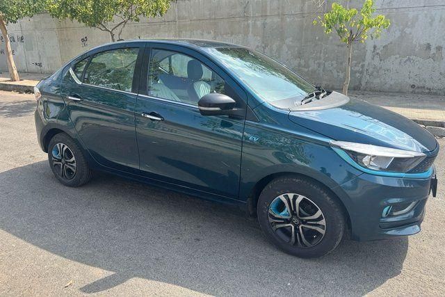 Tata Tiago EV XZ Plus LR Second-hand 2022 Tata Tiago EV XZ Plus LR for sale in Ahmedabad