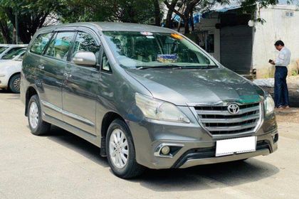 Used 2.5 G (Diesel) 7 Seater BS IV