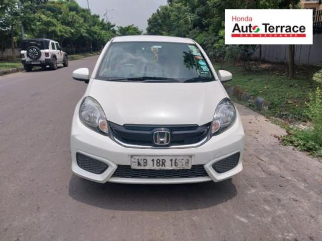 Honda Brio S MT Second-hand 2017 Honda Brio S MT for sale in Kolkata