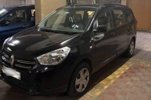 Renault Lodgy 110PS RxL Second-hand 2016 Renault Lodgy 110PS RxL for sale in Pune