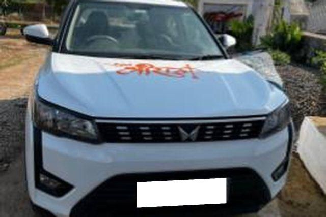 Mahindra XUV300 W6 Second-hand 2024 Mahindra XUV300 W6 for sale in Panna