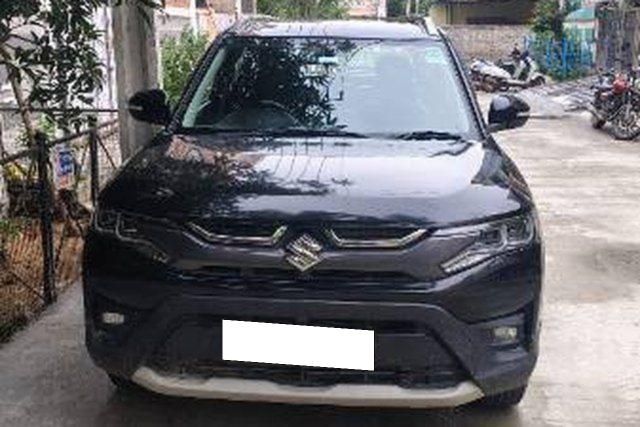 Maruti Suzuki Brezza Zxi AT Second-hand 2024 Maruti Suzuki Brezza Zxi AT for sale in Hyderabad