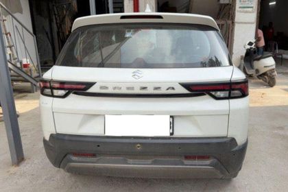 2023 Maruti Suzuki Brezza वीएक्सआई सीएनजी