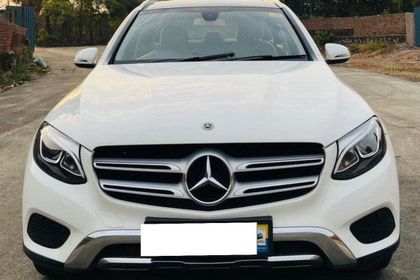 Used 220d 4MATIC Style