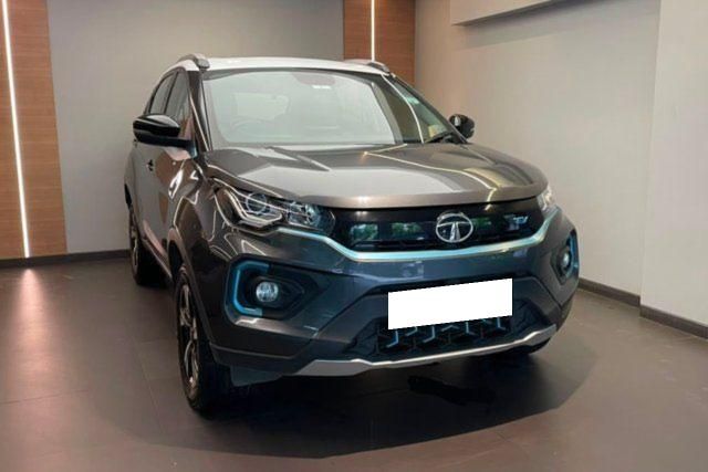 Second-hand 2022 Tata Nexon EV XZ Plus Lux for sale in Mumbai