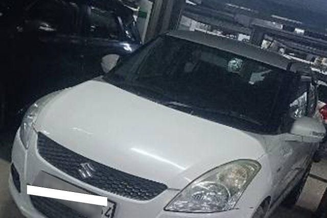 Second-hand 2013 Maruti Suzuki Swift VXI for sale in New Delhi