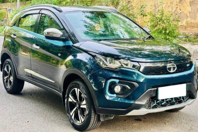 Tata Nexon EV XZ Plus LUX Second-hand 2022 Tata Nexon EV XZ Plus LUX for sale in New Delhi