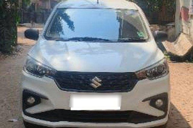 Maruti Suzuki Ertiga VXi CNG Second-hand 2024 Maruti Suzuki Ertiga VXi CNG for sale in Chiplun