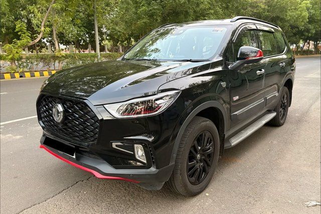 Second-hand 2025 MG Gloster Black Storm 4x4 7Str for sale in Ahmedabad