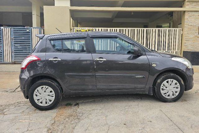 Maruti Suzuki Swift LXI Optional-O Second-hand 2017 Maruti Suzuki Swift LXI Optional-O for sale in Bangalore
