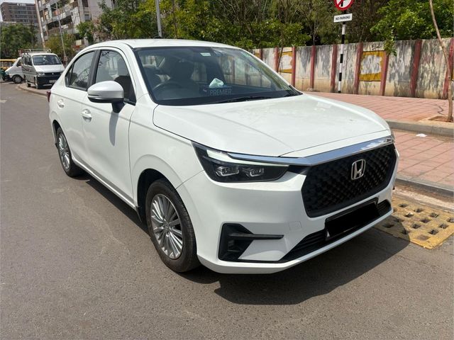 Second-hand 2025 Honda Amaze VX CVT for sale in Ahmedabad
