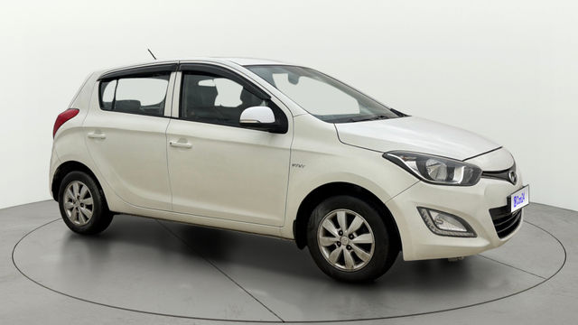 Hyundai i20 Sportz 1.2 Second-hand 2014 Hyundai i20 Sportz 1.2 for sale in New Delhi