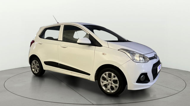 Hyundai Grand i10 Magna AT Second-hand 2016 Hyundai Grand i10 Magna AT for sale in Ghaziabad