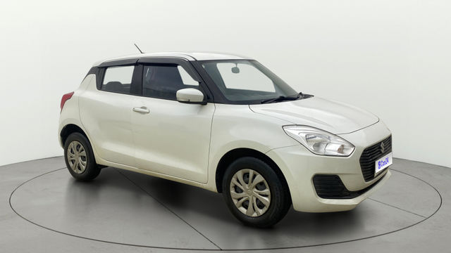 Second-hand 2021 Maruti Suzuki Swift VXI AMT for sale in Thane