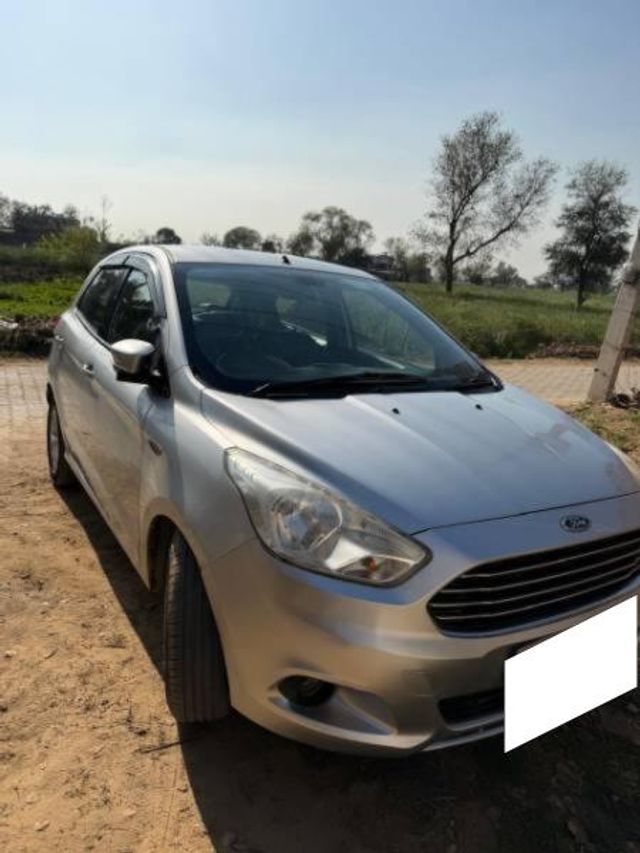 Ford Figo 1.2P Titanium MT Second-hand 2017 Ford Figo 1.2P Titanium MT for sale in New Delhi