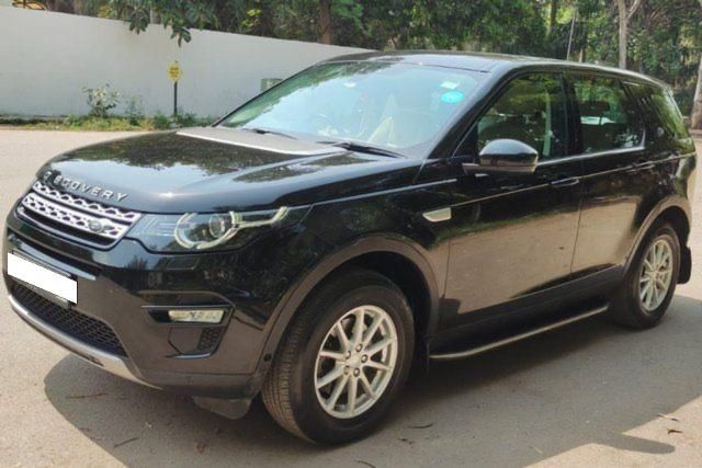 Second-hand 2017 Land Rover Discovery Sport Si4 HSE for sale in New Delhi