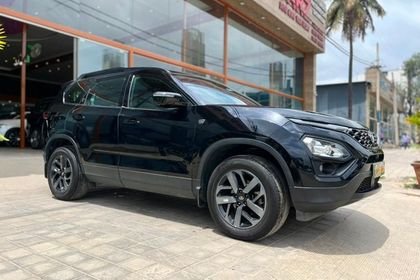 Used XZA Plus Dark Edition AT
