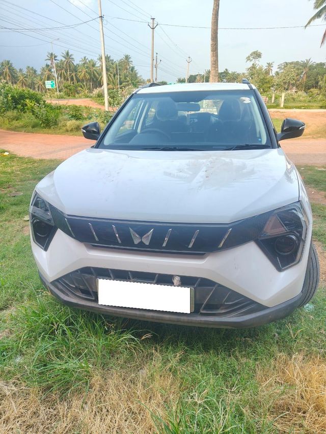 Mahindra XUV 3XO AX5 Second-hand 2025 Mahindra XUV 3XO AX5 for sale in East Godavari