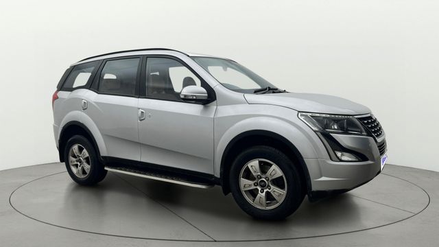 Mahindra XUV500 W7 AT Second-hand 2019 Mahindra XUV500 W7 AT for sale in Bangalore