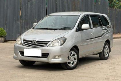 Used 2.5 G4 Diesel 8-seater