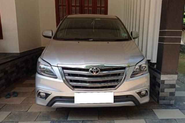 Toyota Innova 2.5 G (Diesel) 7 Seater BS IV Second-hand 2015 Toyota Innova 2.5 G (Diesel) 7 Seater BS IV for sale in Kozhikode
