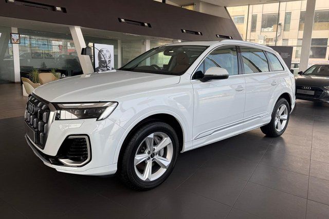 Second-hand 2025 Audi Q7 Premium Plus for sale in Indore
