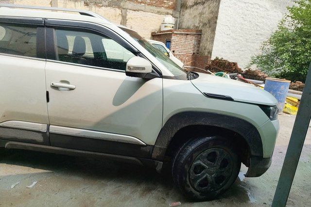 Maruti Suzuki Brezza Lxi CNG Second-hand 2024 Maruti Suzuki Brezza Lxi CNG for sale in New Delhi