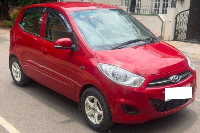 Hyundai i10 Sportz AT Second-hand 2013 Hyundai i10 Sportz AT for sale in Bangalore