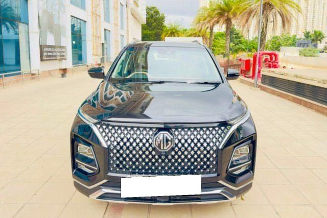 Second-hand 2024 MG Hector Plus Savvy Pro CVT 2023-2025 for sale in Bangalore