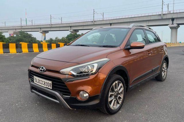 Hyundai i20 Active 1.2 S Second-hand 2015 Hyundai i20 Active 1.2 S for sale in New Delhi