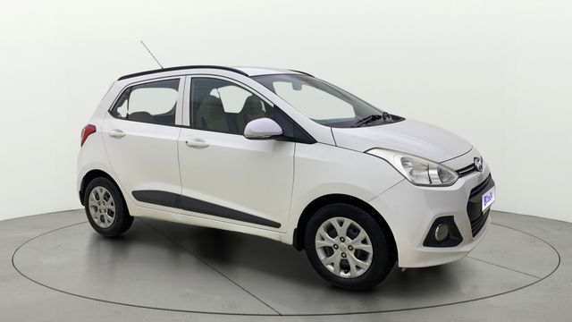 Hyundai Grand i10 CRDi Sportz Second-hand 2016 Hyundai Grand i10 CRDi Sportz for sale in Ahmedabad