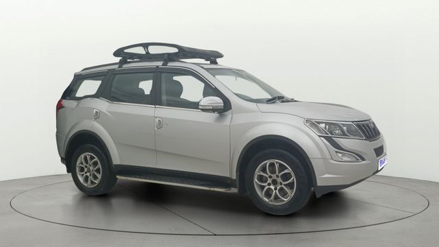 Mahindra XUV500 W6 2WD Second-hand 2017 Mahindra XUV500 W6 2WD for sale in Bangalore