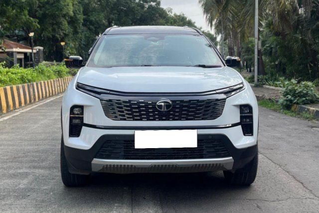 Second-hand 2025 Tata Safari Accomplished Plus AT for sale in Mumbai