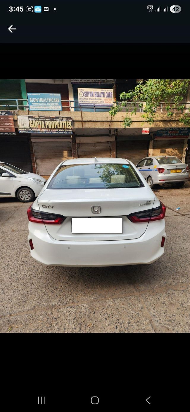 Second-hand 2022 Honda City VX CVT for sale in New Delhi