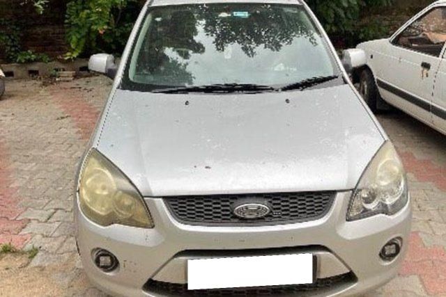 Ford Fiesta 1.4 SXi TDCi ABS Second-hand 2010 Ford Fiesta 1.4 SXi TDCi ABS for sale in Ahmedabad